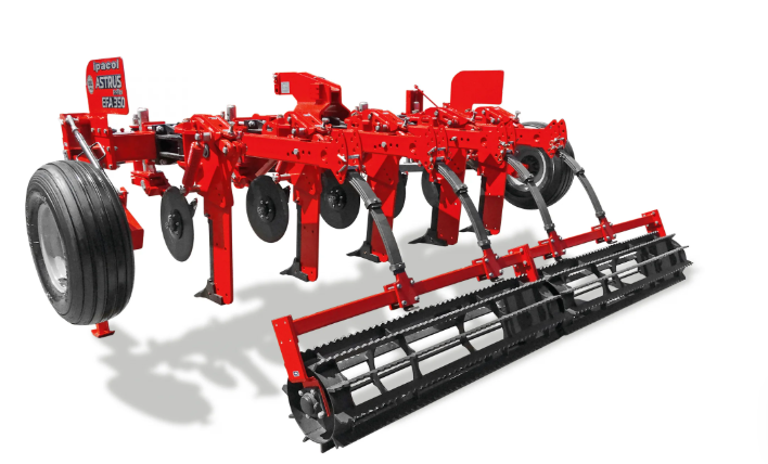 O Descompactador Astrus Ipacol EFA 350/500 é um escarificador fixo articulado projetado para romper as camadas mais profundas do solo (35 cm ou 50 cm) sem revolver a superfície. Equipado com o exclusivo Sistema ARM-FLEX de deslocamento lateral automático e estrutura robusta, ele melhora a aeração, eleva a retenção de água e assegura a máxima conservação da camada orgânica e da palhada.