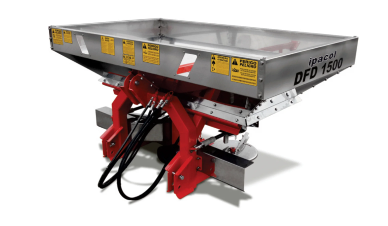 Distribuidor de fertilizantes hidráulico duplo disco Ipacol DFD 1500 e 2300 em aço inoxidável para acoplamento no trator.
