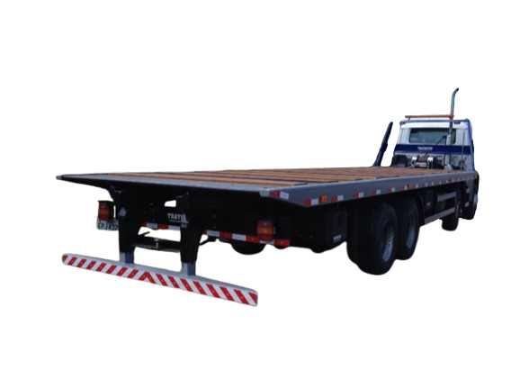 Plataforma guincho auto socorro industrial Tratortec com capacidade de carga de até 20 toneladas e assoalho em madeira de lei.
