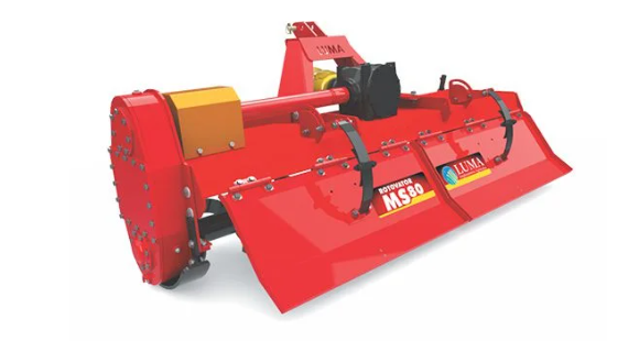 Enxada rotativa Rotovator LUMA para preparo do solo e incorporação de matéria orgânica.