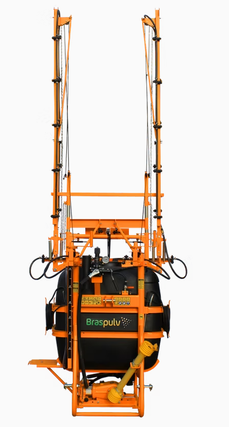Pulverizador agrícola Braspulv BP Híbrido 600/75 B M/P 12/14 de alta versatilidade.