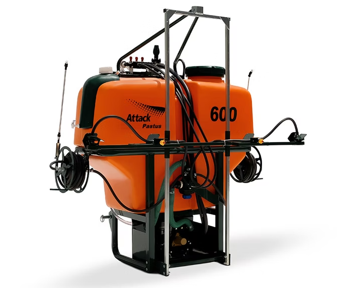 Pulverizador Attack Pastus 600 para pastagem.